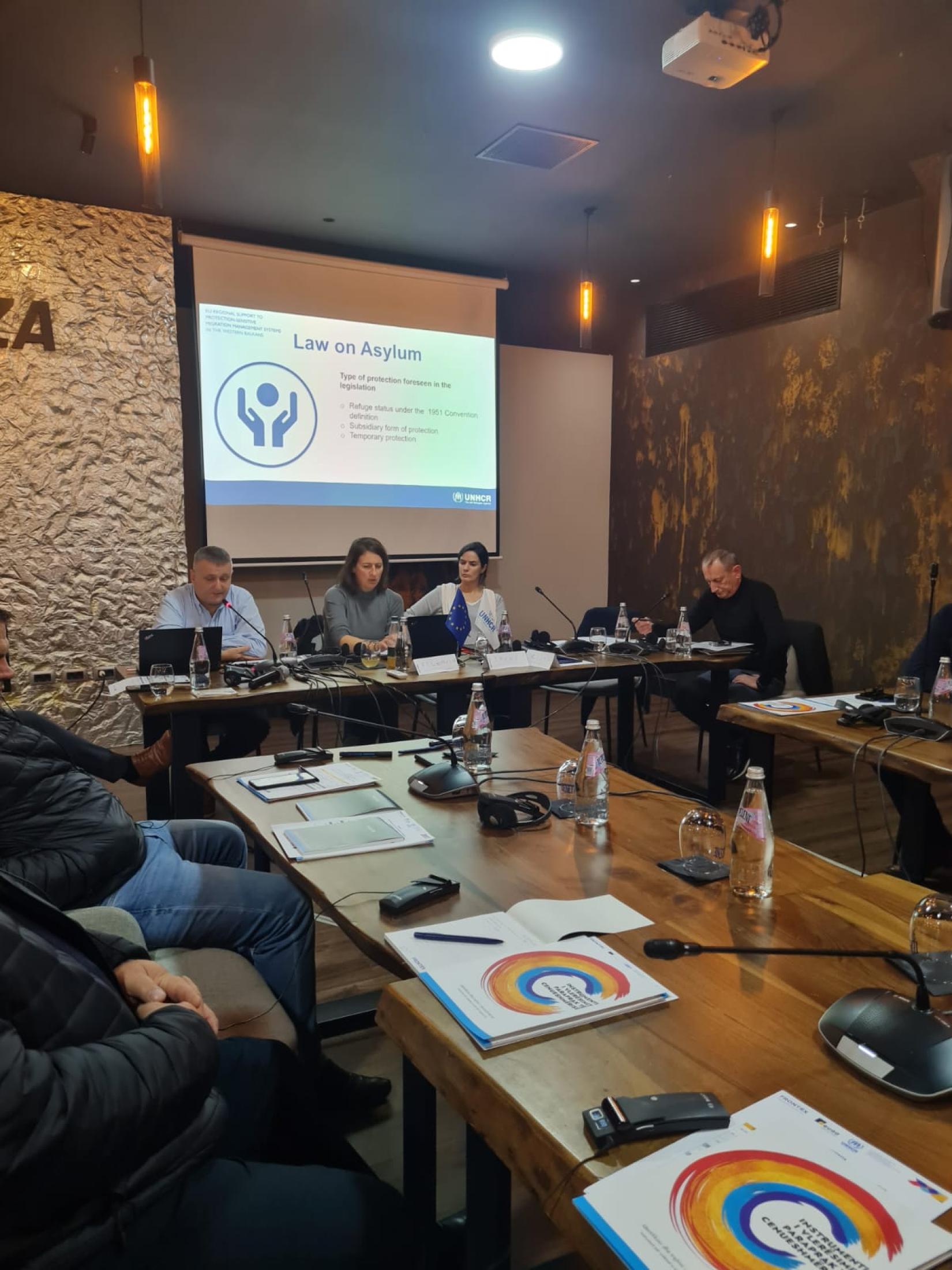 An informative session on Albanian asylum law by UNHCR in Korca